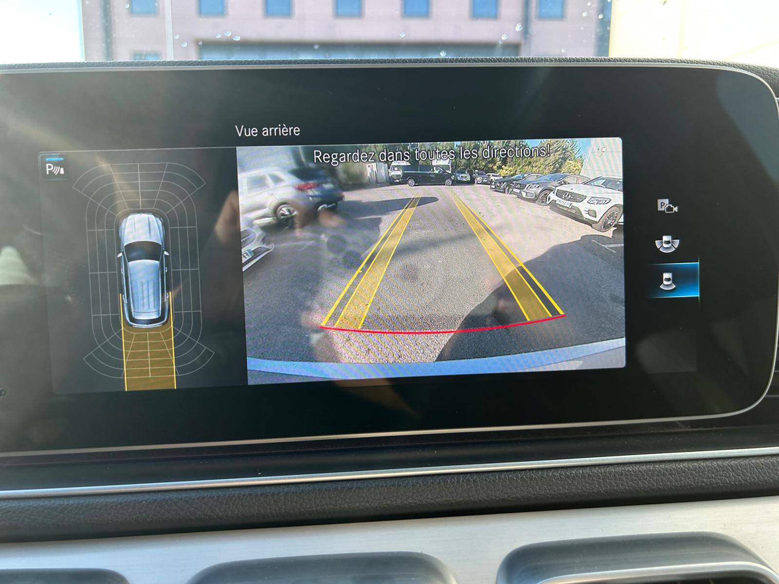 Image Mercedes-Benz GLE 350 de 4MATIC AMG Line  Classe GLE 350 de EQ POWER 9G-Tronic 4Matic AMG Line