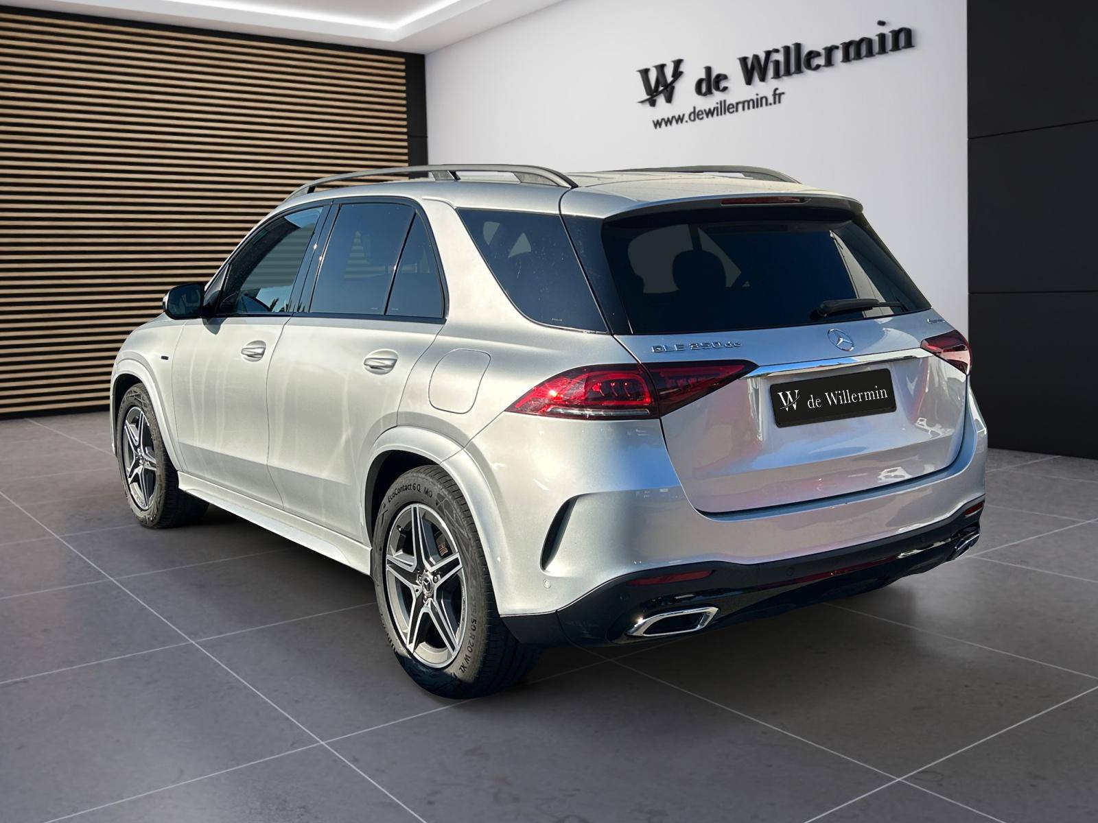 Image Mercedes-Benz GLE 350 de 4MATIC AMG Line  Classe GLE 350 de EQ POWER 9G-Tronic 4Matic AMG Line