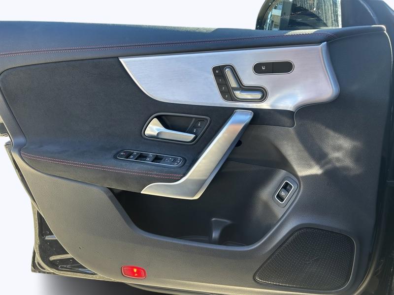 Image Mercedes-Benz CLA COUPÉ   CLA Coupé 200 7G-DCT AMG Line