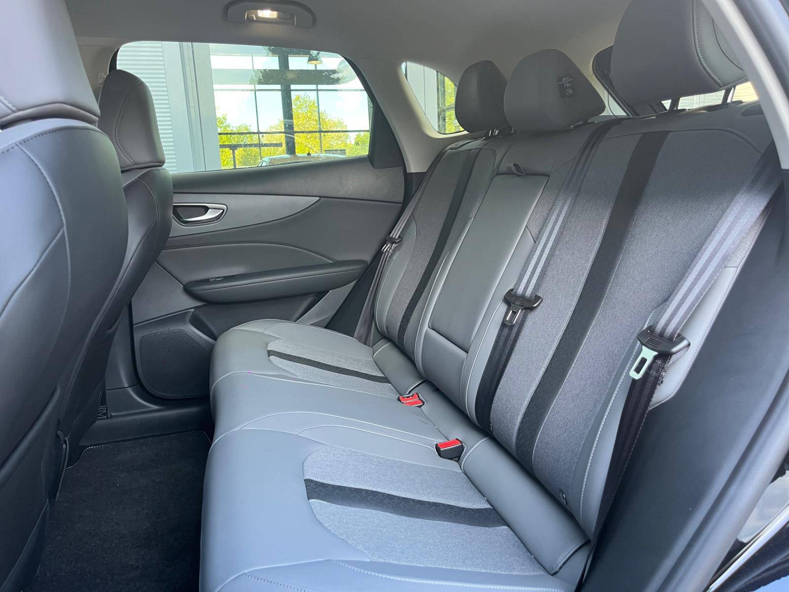 Image MG MGS5 EV Luxury 64KWH  MGS5 EV 64 KWH LUXURY