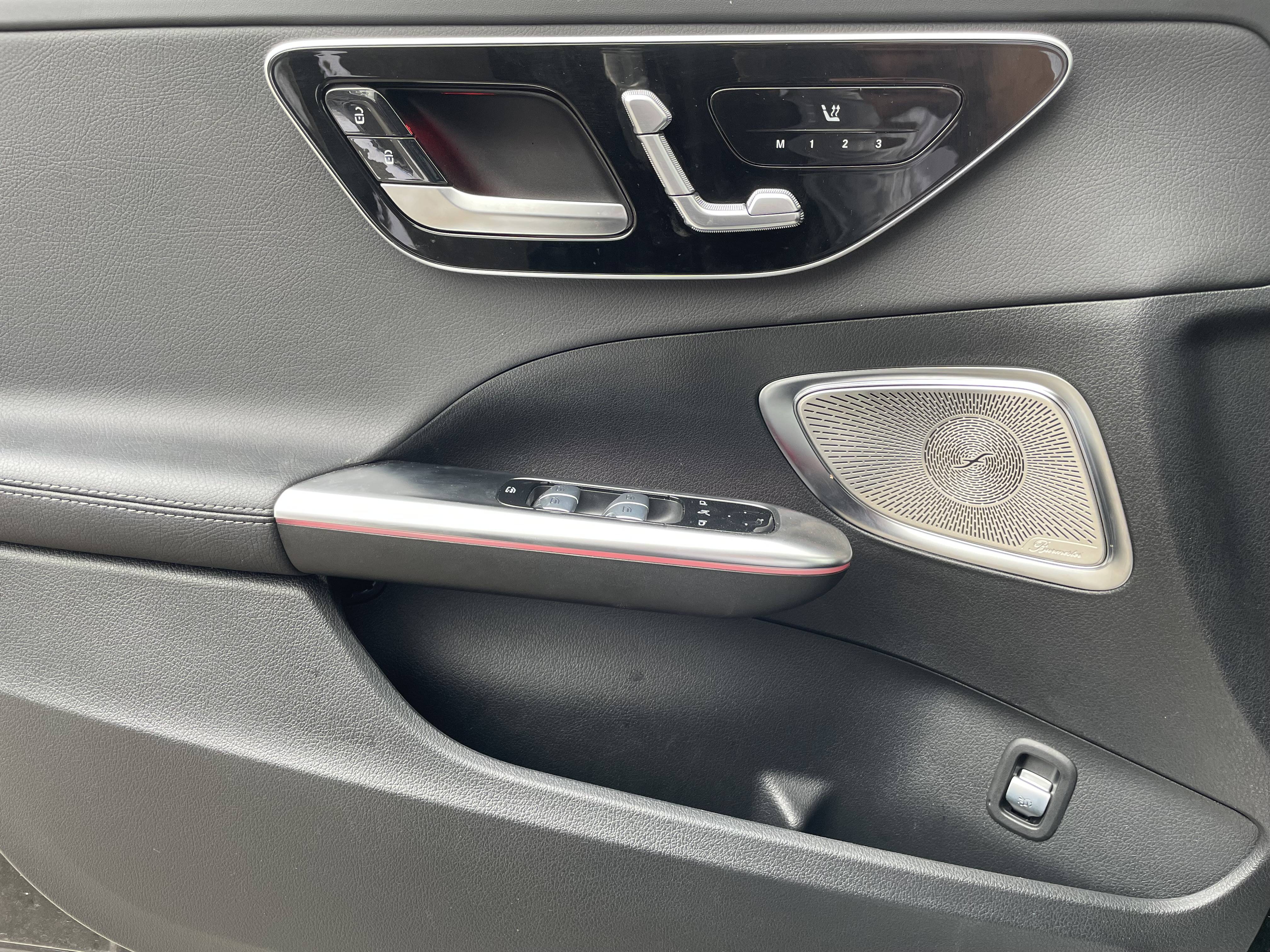 Image Mercedes-Benz CLASSE C BERLINE Classe C 300 de Berline AMG line  CLASSE C 300 DE AMG LINE