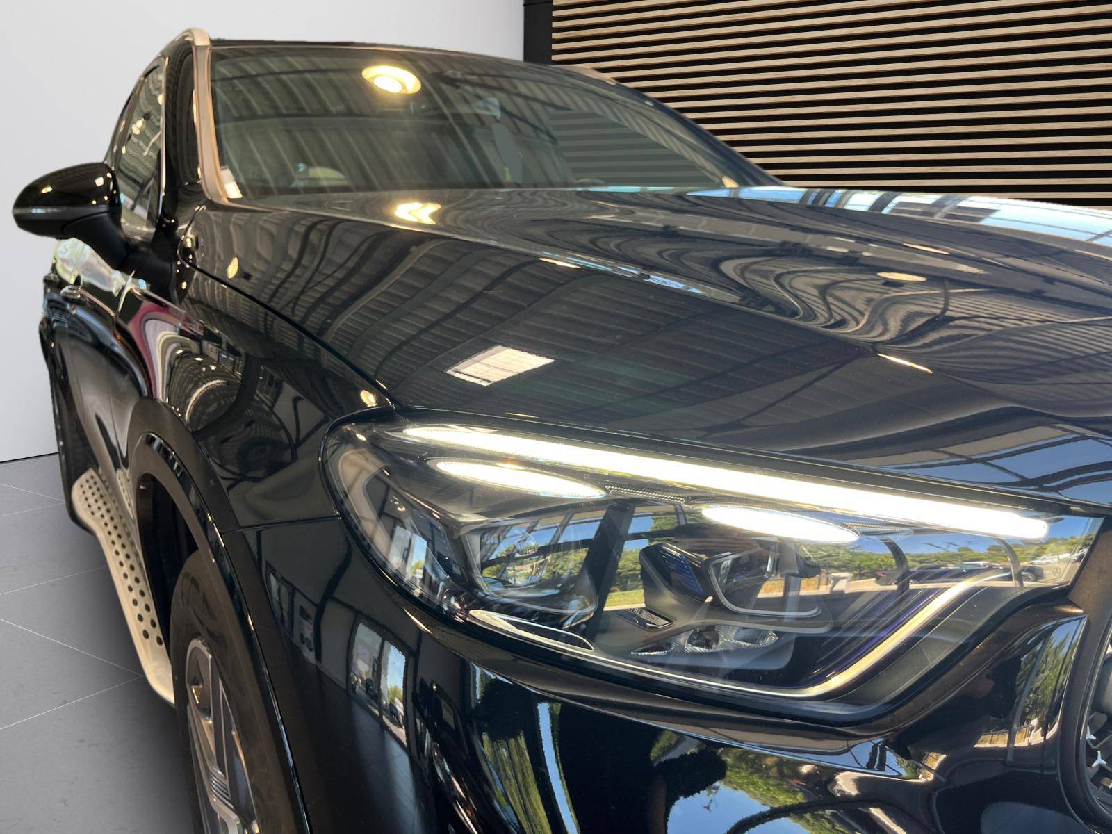 Image Mercedes-Benz GLC SUV GLC 300 de 4MATIC AMG Line  GLC 300de 4MATIC AMG Line