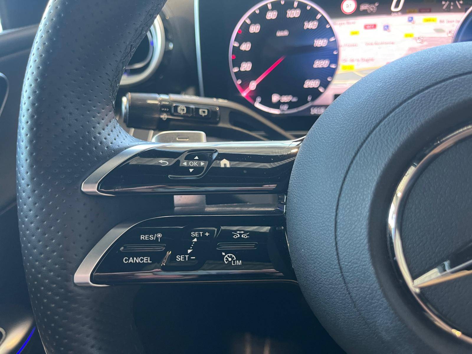 Image Mercedes-Benz GLC SUV GLC 300 de 4MATIC AMG Line  GLC 300de 4MATIC AMG Line