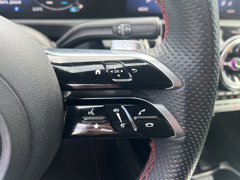 Image Mercedes-Benz CLA SHOOTING BRAKE CLA 200 Shooting Brake AMG Line  