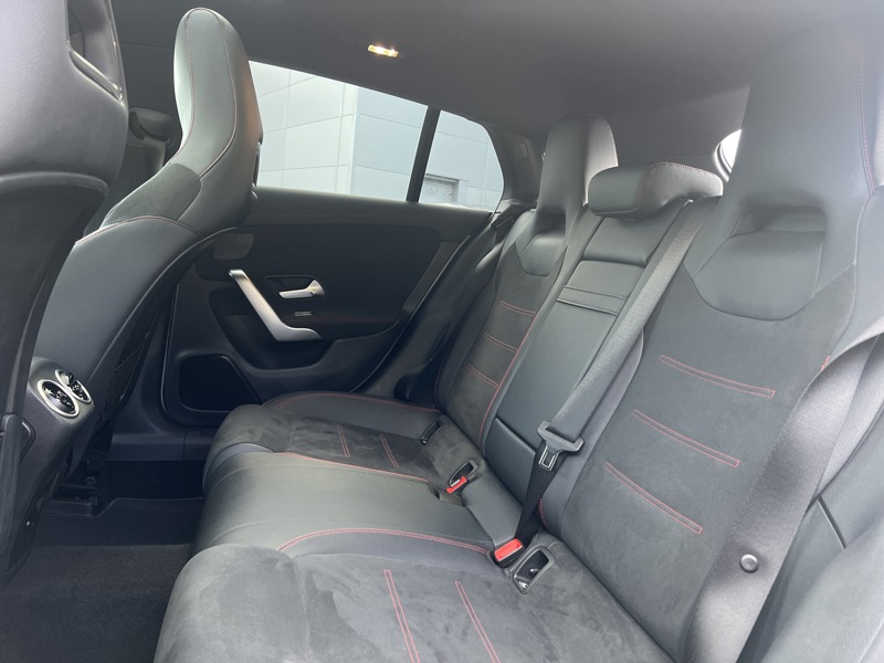 Image Mercedes-Benz CLA SHOOTING BRAKE CLA 200 Shooting Brake AMG Line  