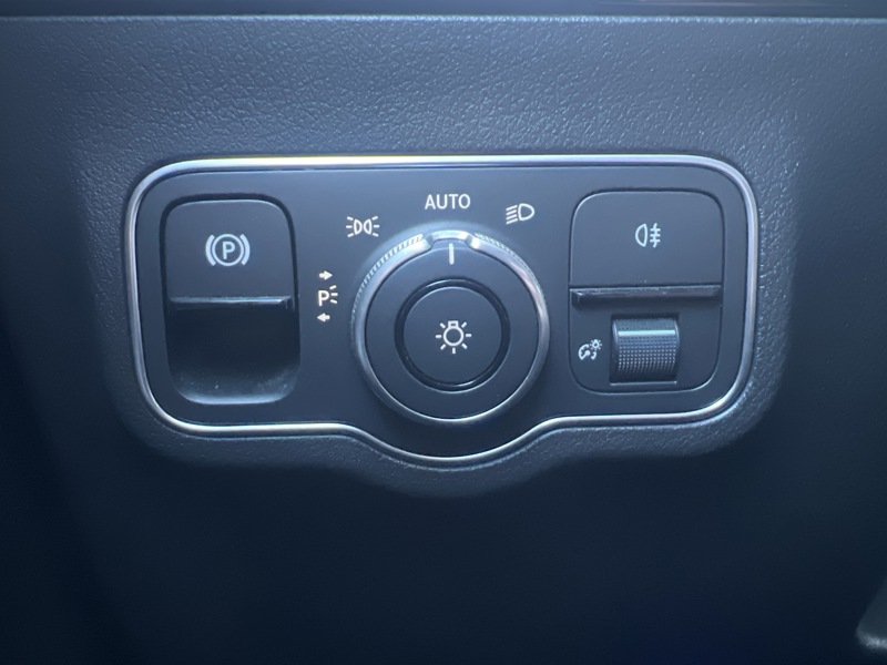 Image Mercedes-Benz GLA 200 d AMG Line  