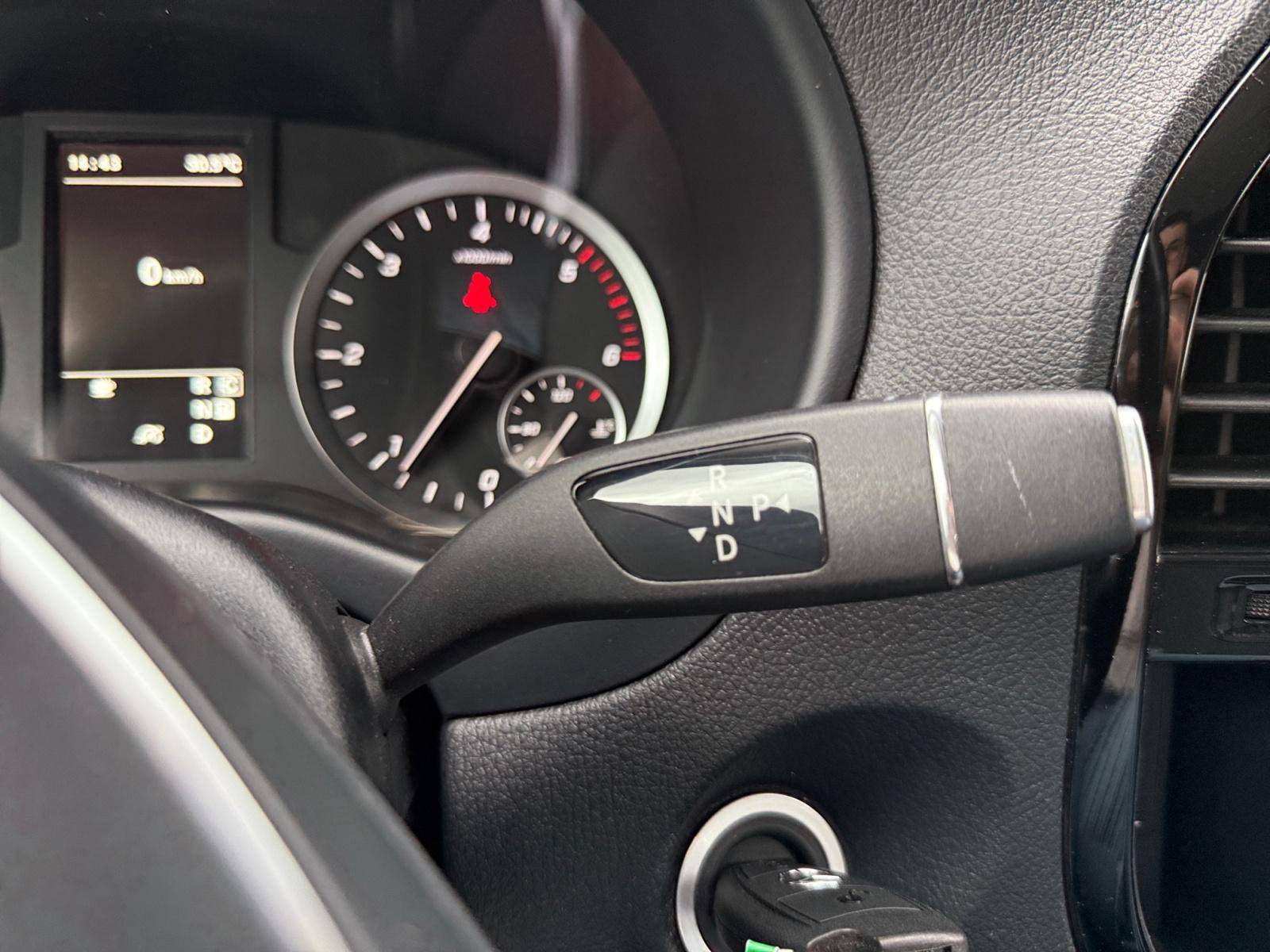 Image Mercedes-Benz VITO 119 CDI Fourgon Long  VITO FOURGON 119 CDI LONG BVA RWD SELECT