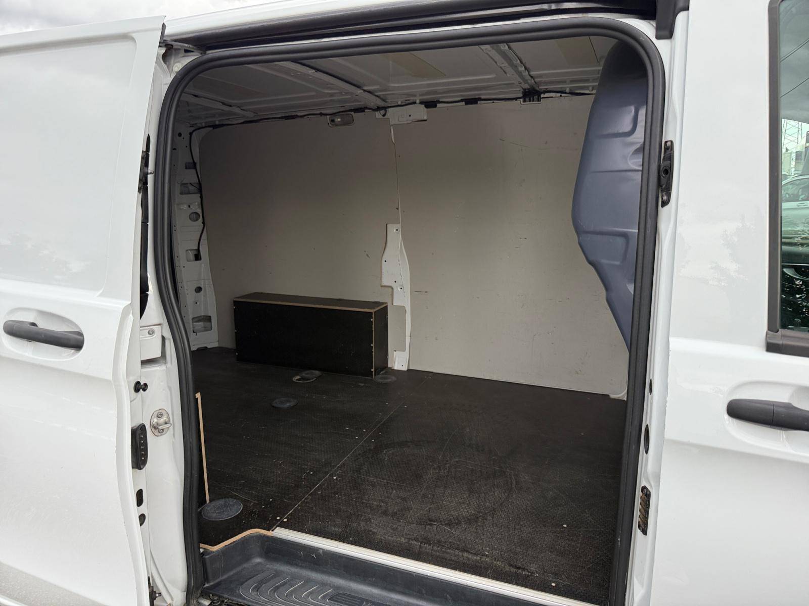 Image Mercedes-Benz VITO 119 CDI Fourgon Long  VITO FOURGON 119 CDI LONG BVA RWD SELECT