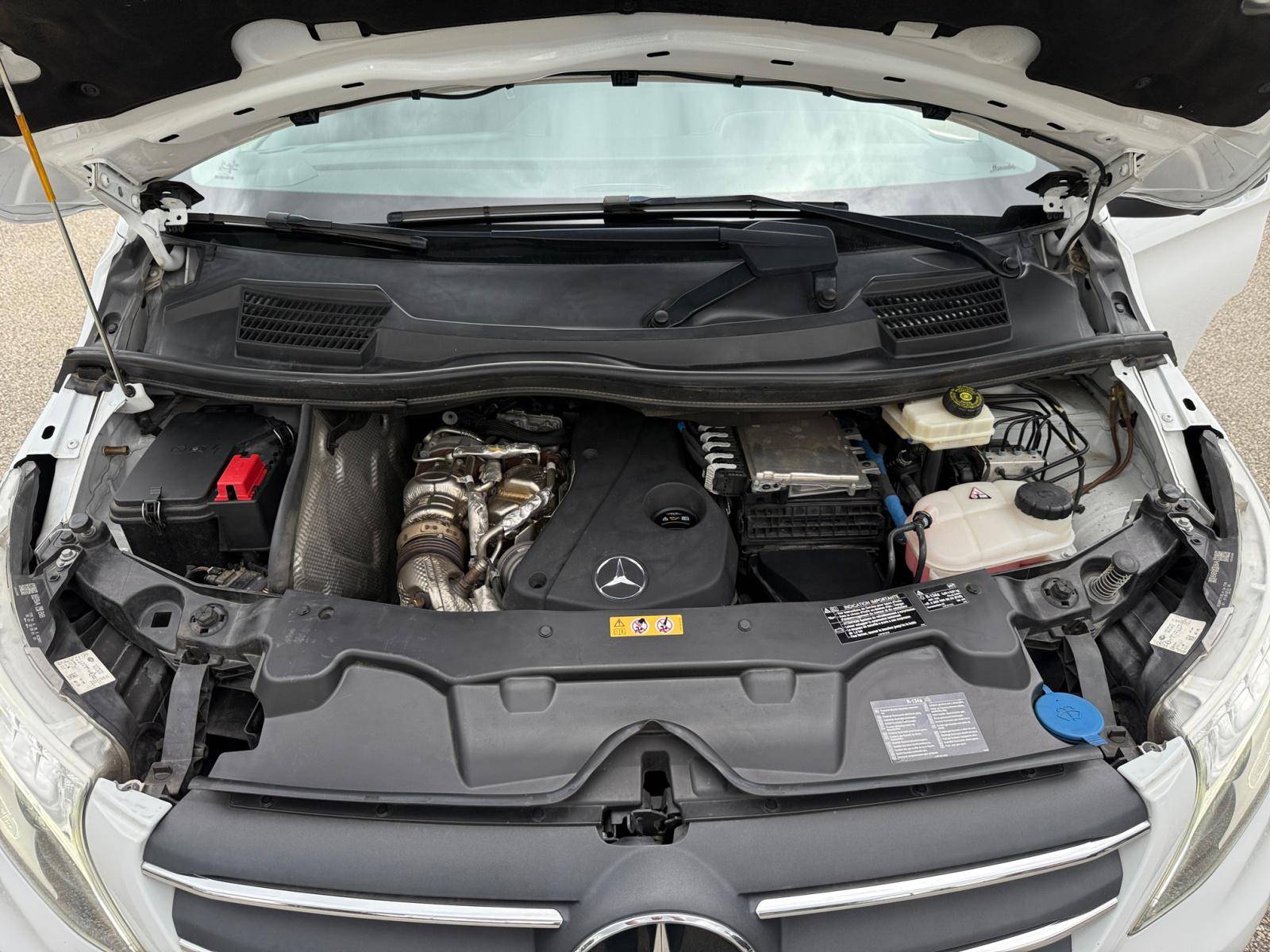 Image Mercedes-Benz VITO 119 CDI Fourgon Long  VITO FOURGON 119 CDI LONG BVA RWD SELECT