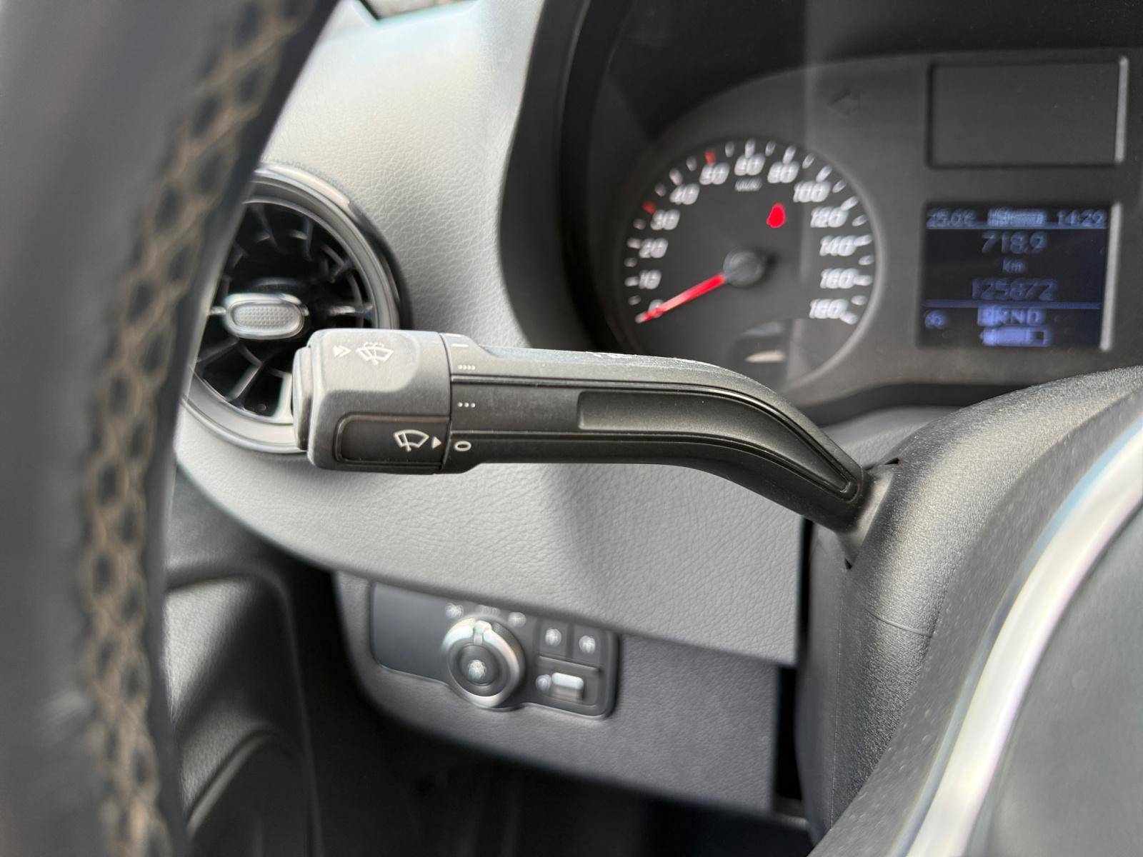 Image Mercedes-Benz SPRINTER 319 CDI Fourgon Toit sureleve Standard  SPRINTER FGN 319 CDI 37 3.5T PROPULSION