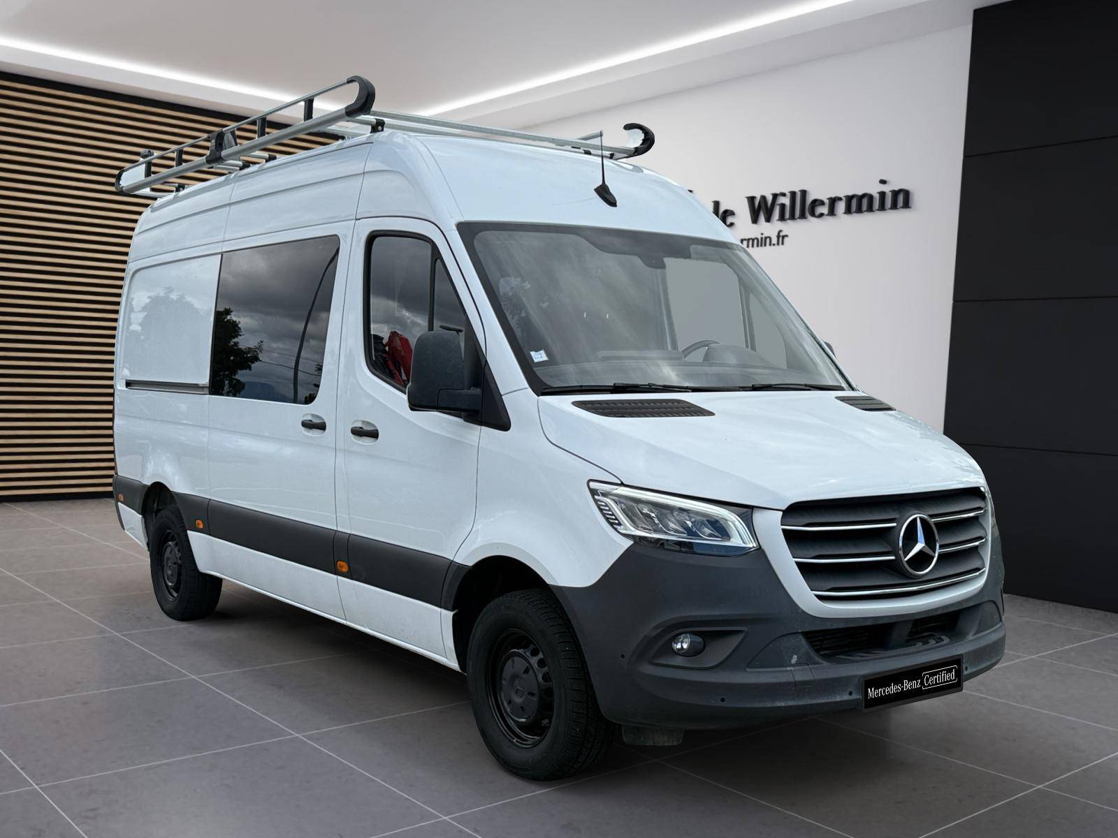 Image Mercedes-Benz SPRINTER 319 CDI Fourgon Toit sureleve Standard  SPRINTER FGN 319 CDI 37 3.5T PROPULSION
