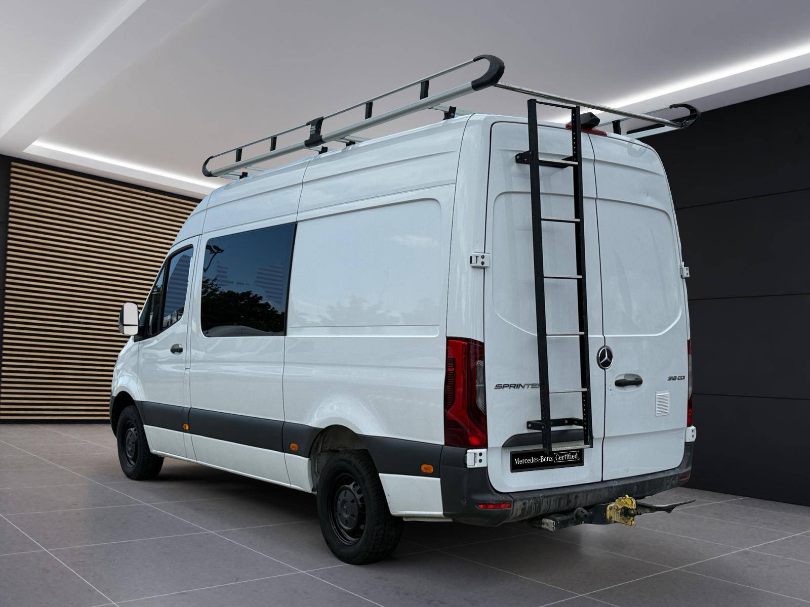 Image Mercedes-Benz SPRINTER 319 CDI Fourgon Toit sureleve Standard  SPRINTER FGN 319 CDI 37 3.5T PROPULSION