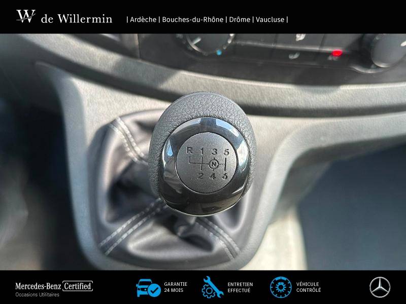 Image Mercedes-Benz VITO 111 BlueTEC Fourgon Compact  VITO 111 CDI LONG PRO