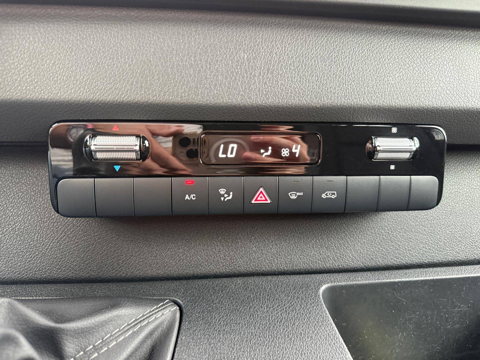 Image Mercedes-Benz SPRINTER 314 CDI Fourgon Toit sureleve Standard  SPRINTER FGN 314 CDI 37 3.5T PROPULSION