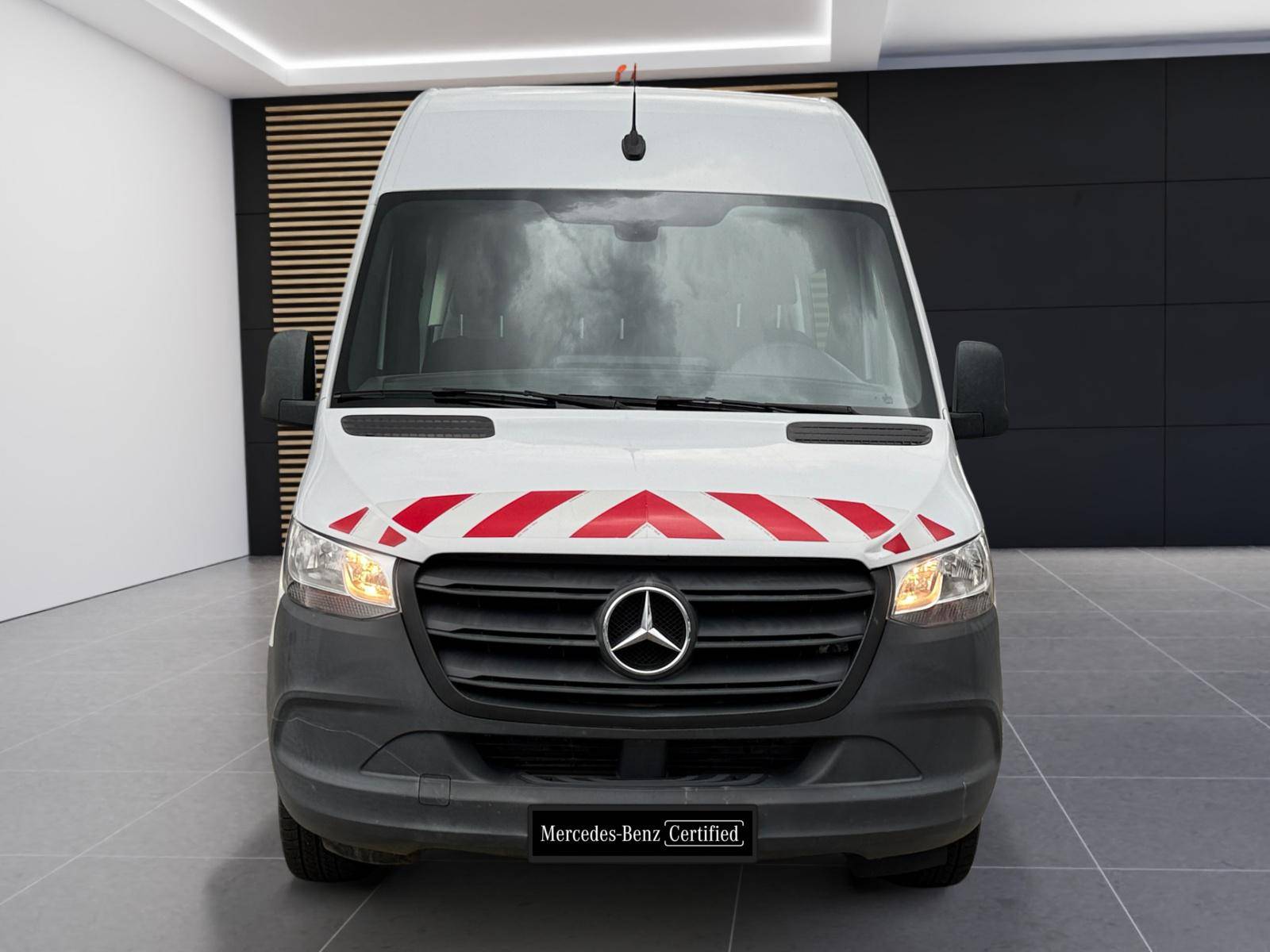 Image Mercedes-Benz SPRINTER 314 CDI Fourgon Toit sureleve Standard  SPRINTER FGN 314 CDI 37 3.5T PROPULSION