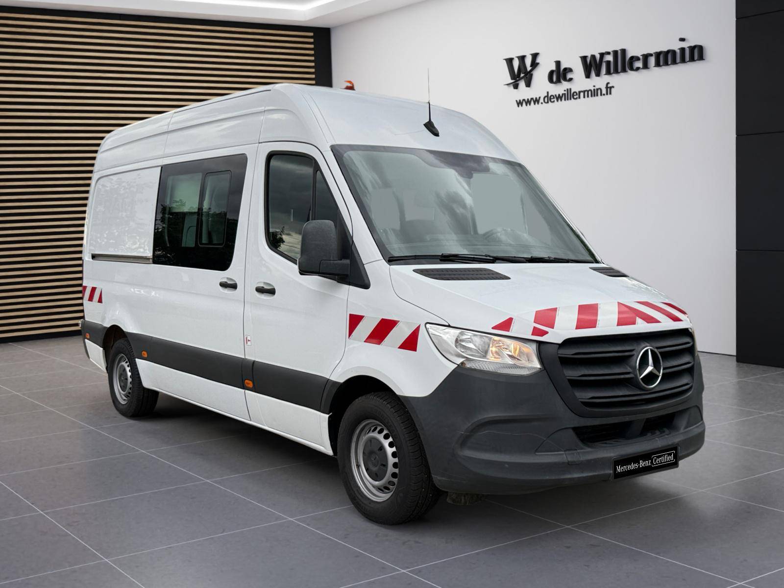 Image Mercedes-Benz SPRINTER 314 CDI Fourgon Toit sureleve Standard  SPRINTER FGN 314 CDI 37 3.5T PROPULSION
