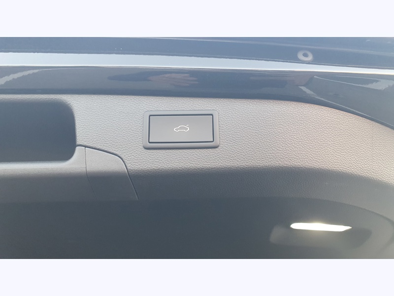 Image Volkswagen PASSAT VARIANT 1.5 eTSI 110 kW R-Line  1.5 150 ch DSG7