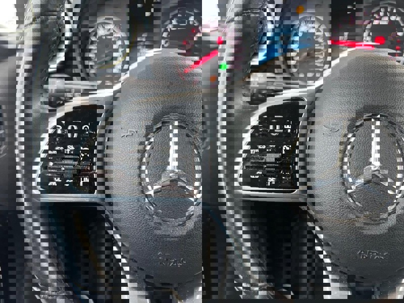 Image Mercedes-Benz CLASSE T Classe T 180 d Style 7G-DCT  