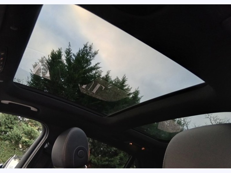 Image Mercedes-Benz GLC SUV GLC 300 d 4MATIC SUV AMG Line  