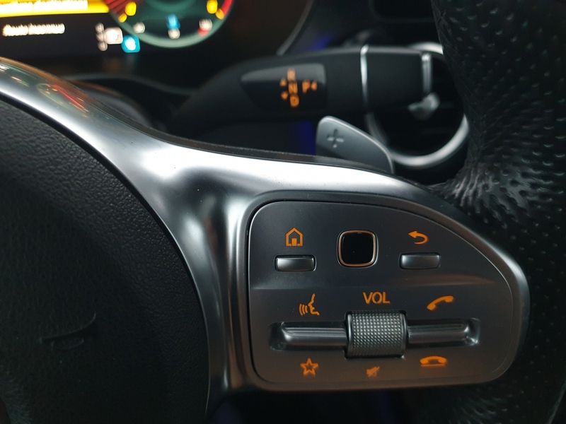 Image Mercedes-Benz GLC SUV GLC 300 d 4MATIC SUV AMG Line  