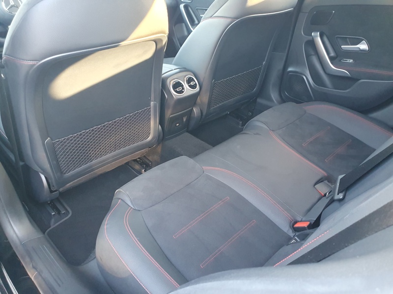 Image Mercedes-Benz CLASSE A 200 d Berline AMG Line  