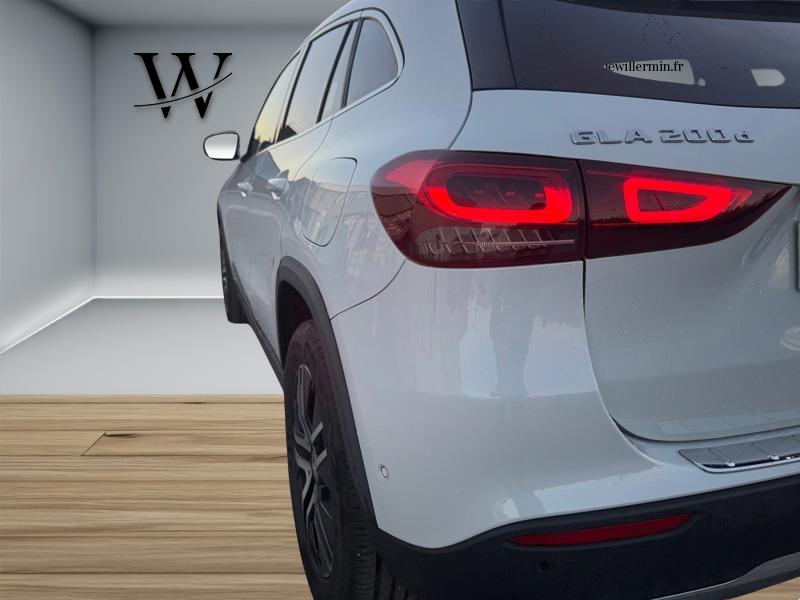 Image Mercedes-Benz GLA 200 d  Progressive Line 8G-DCT  