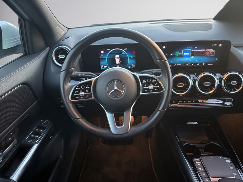 Image Mercedes-Benz GLA 200 d  Progressive Line 8G-DCT  