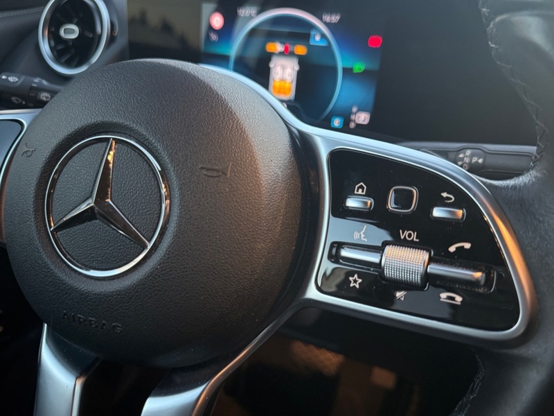 Image Mercedes-Benz GLA 200 d  Progressive Line 8G-DCT  