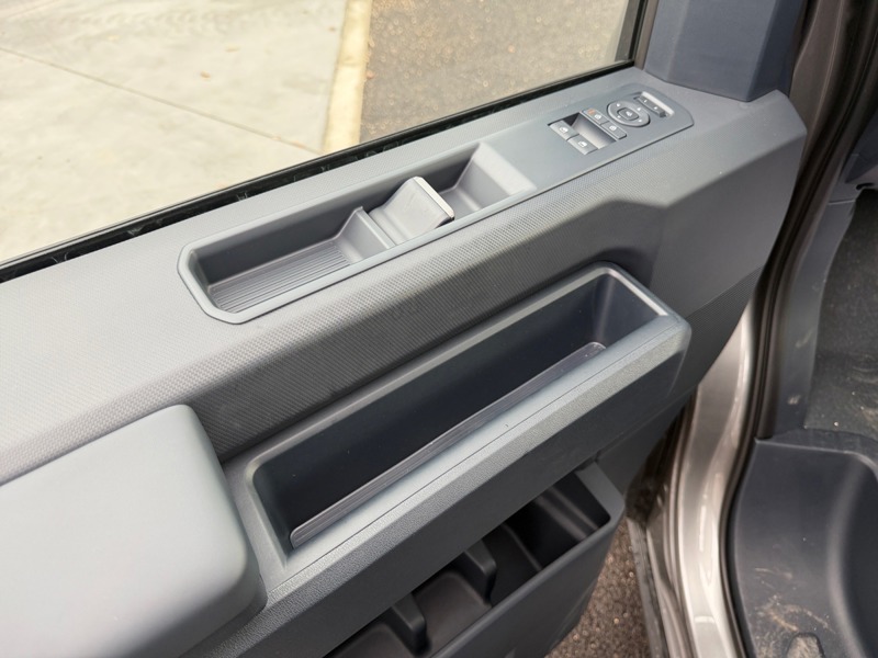 Image Kia PV5 PASSENGER BEV 71.2 KWH PLUS AUTO  PV5 OSOBOWY 5-MIEJSCOWY 71,2KWH