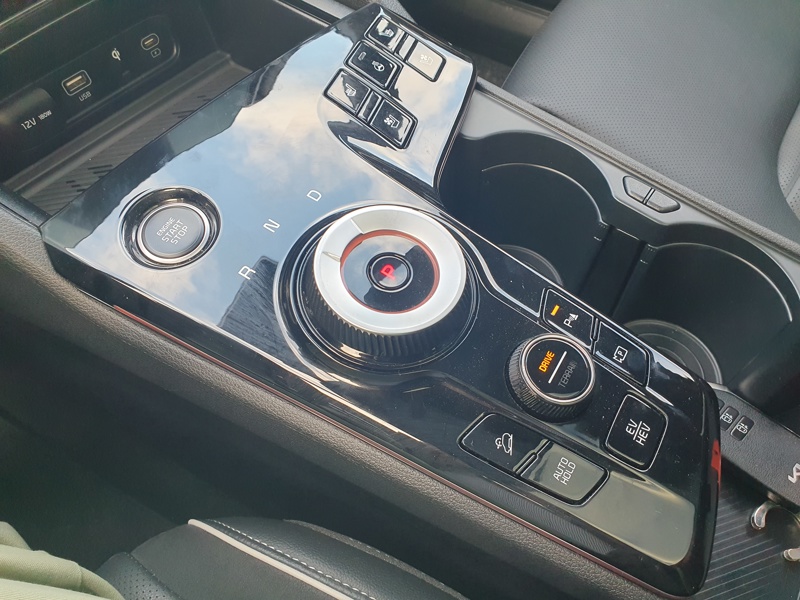 Image Kia SPORTAGE 1.6 T-GDI 265 PHEV AUTO 4WD GT-LINE PREM  1.6 265 ch BVA6