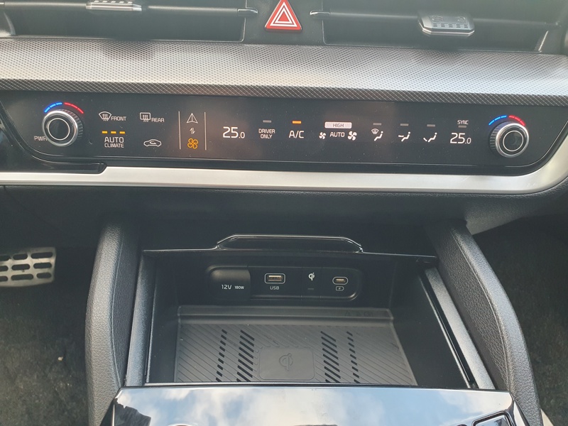 Image Kia SPORTAGE 1.6 T-GDI 265 PHEV AUTO 4WD GT-LINE PREM  1.6 265 ch BVA6