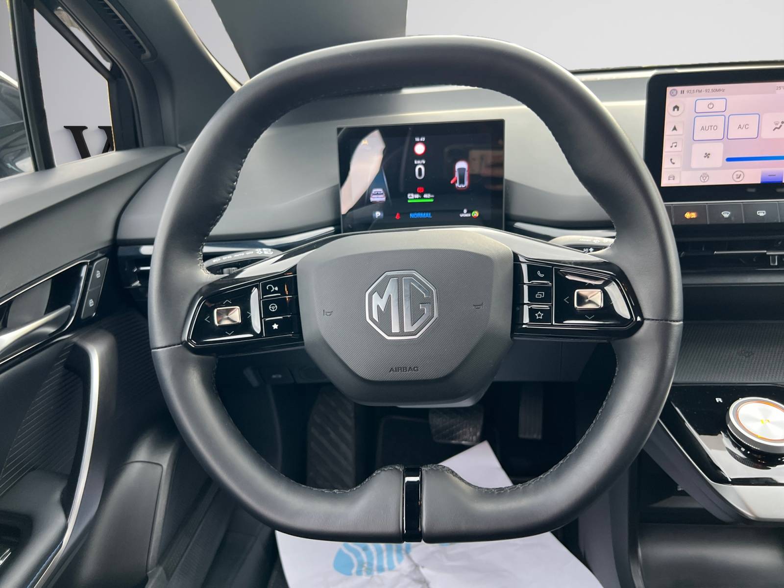 Image MG MG4 Luxury 77kWh 180kW  MG4 LUXURY EXTENDED 77 KWH