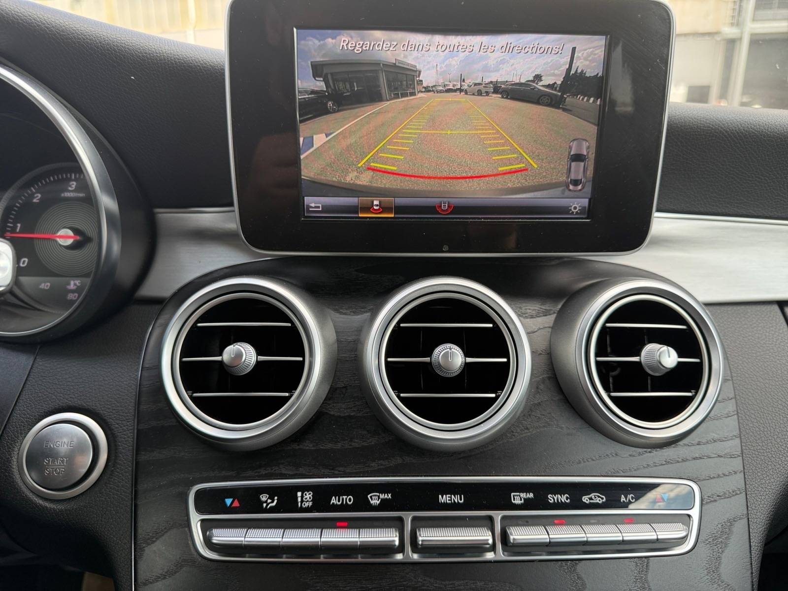 Image Mercedes-Benz CLASSE C COUPÉ C 220 d Coupé Business Executive  C 200 Coupé Executive