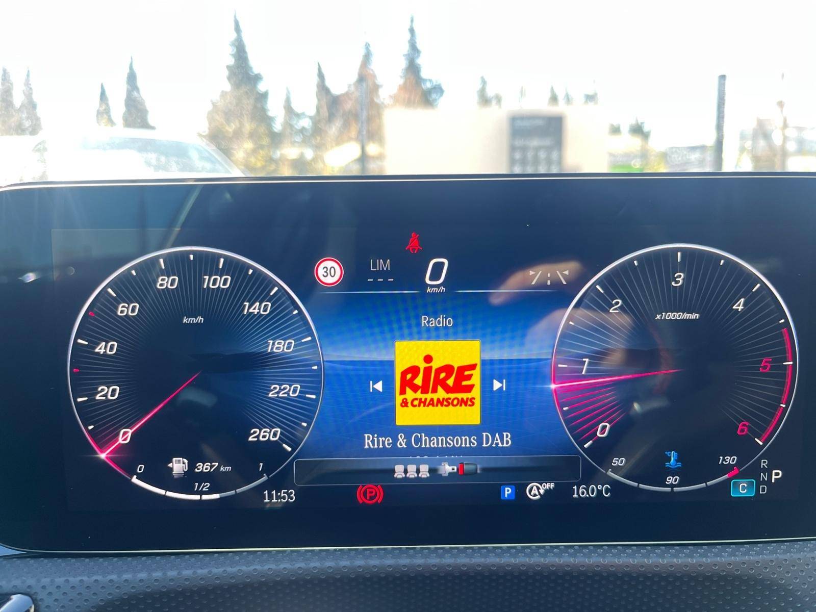 Image Mercedes-Benz CLASSE A 180 d AMG Line  Classe A 180 d AMG Line