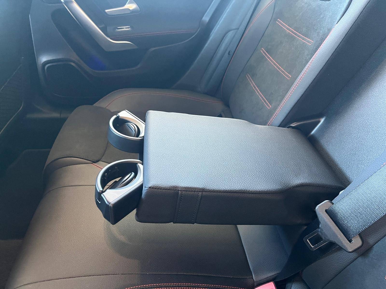 Image Mercedes-Benz CLASSE A 180 d AMG Line  Classe A 180 d AMG Line