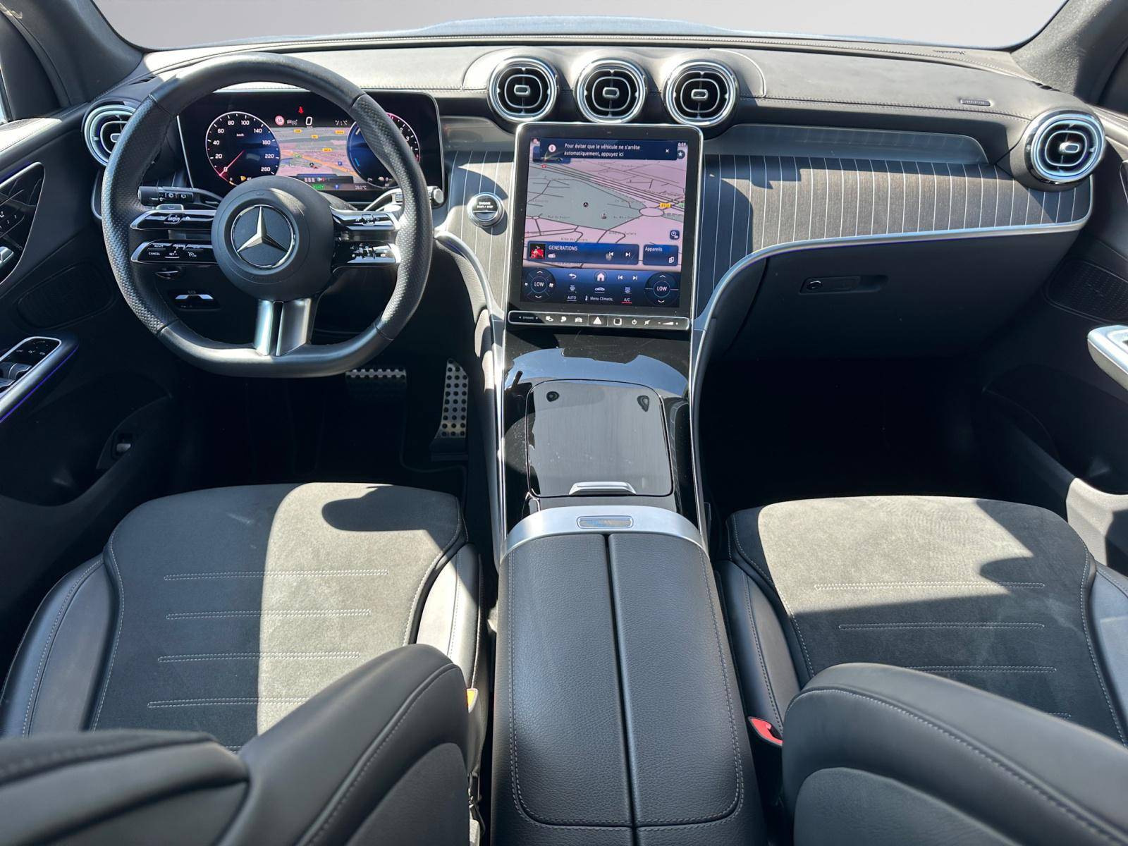 Image Mercedes-Benz GLC SUV GLC 300 de Hybrid EQ 4MATIC AMG Line  GLC 300 de 9G-Tronic 4Matic AMG Line