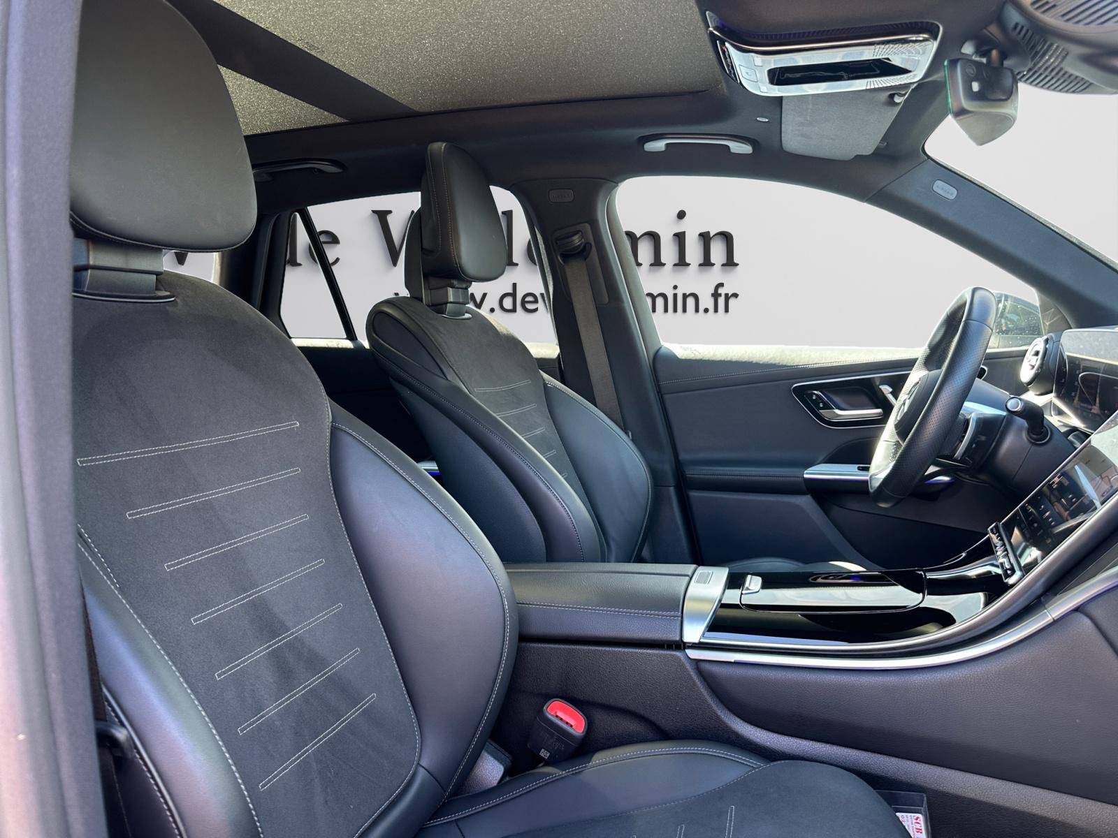 Image Mercedes-Benz GLC SUV GLC 300 de Hybrid EQ 4MATIC AMG Line  GLC 300 de 9G-Tronic 4Matic AMG Line