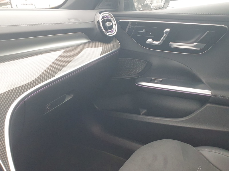 Image Mercedes-Benz CLASSE C BREAK Classe C 300 e Break AMG line  Classe C 300 e Hybrid EQ Break AMG Line