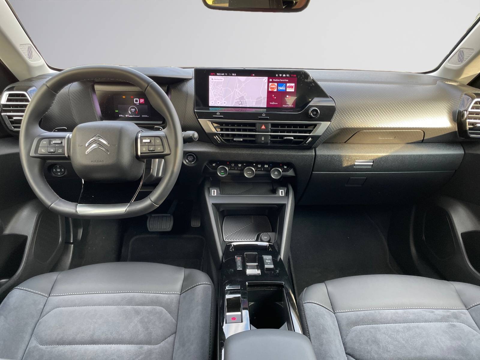 Image Citroën C4 BERLINE Max  1.5 131 ch BVA8