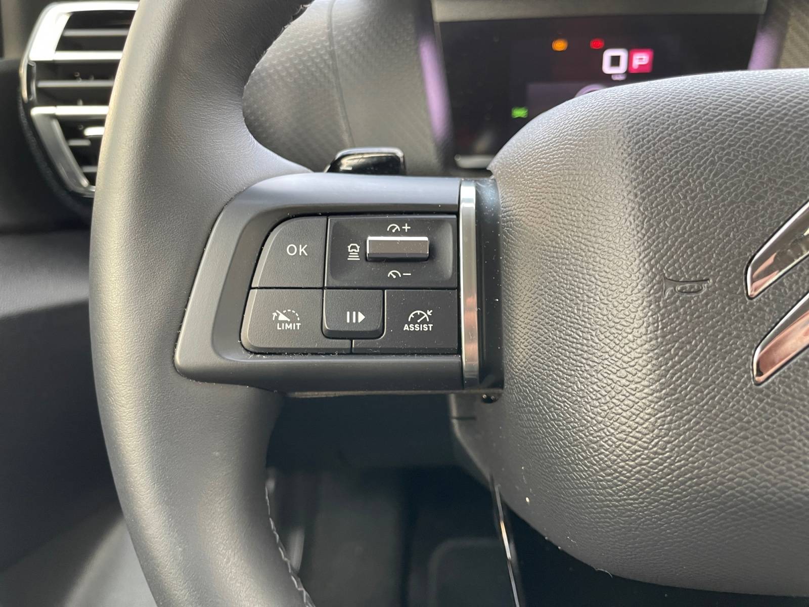 Image Citroën C4 BERLINE Max  1.5 131 ch BVA8