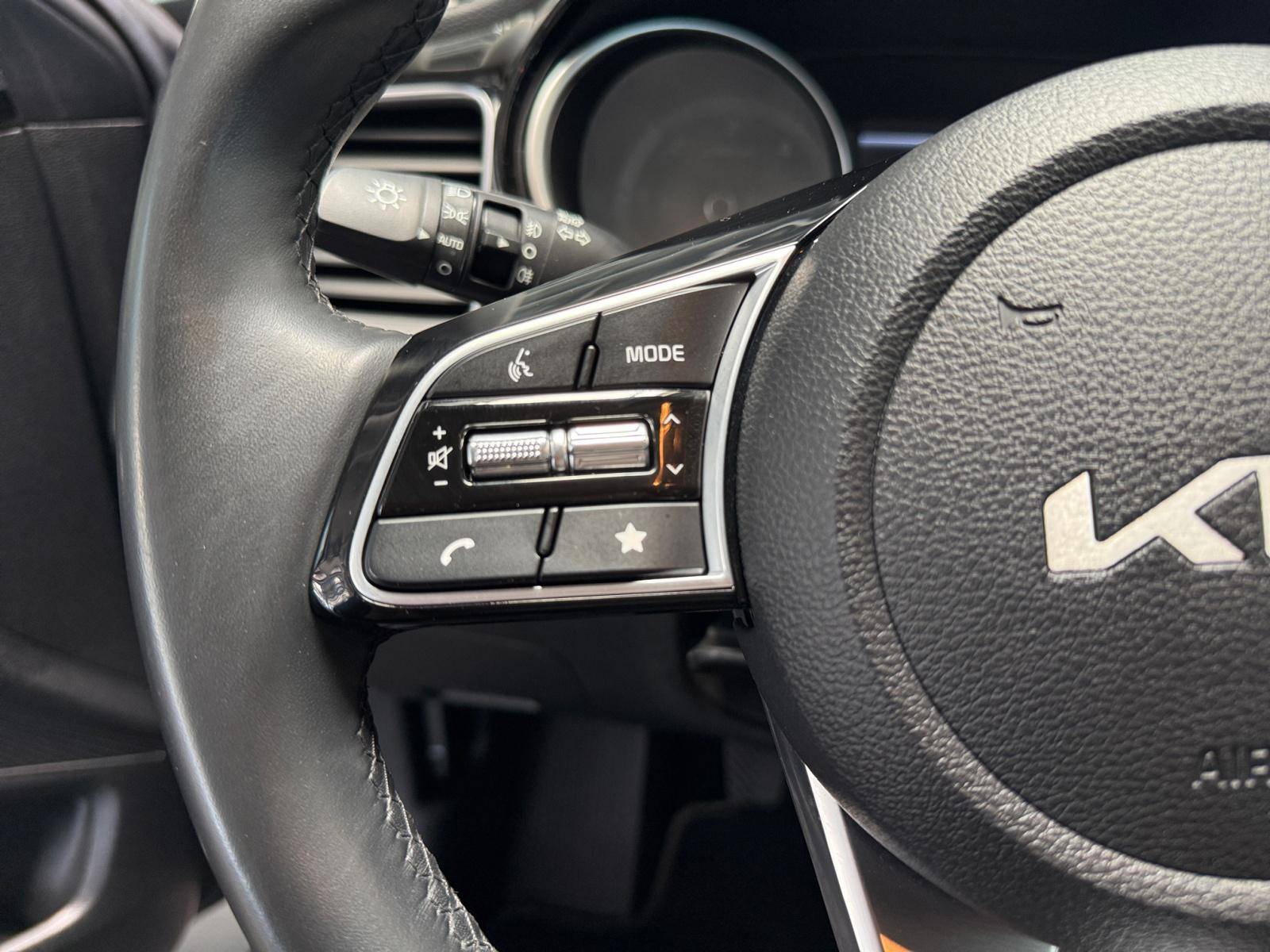 Image Kia CEED 1.6 CRDI 136 ISG IBVM6 MHEV ACTIVE  CEED 1.6 CRDi 136 ch MHEV iBVM6 Active