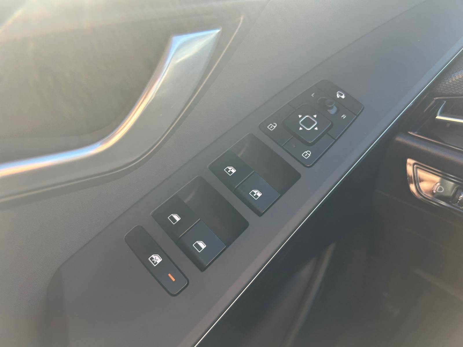 Image Kia NIRO EV BEV 65 KWH E-NIRO ACTIVE 150kW  Niro EV Electrique 204 ch Active