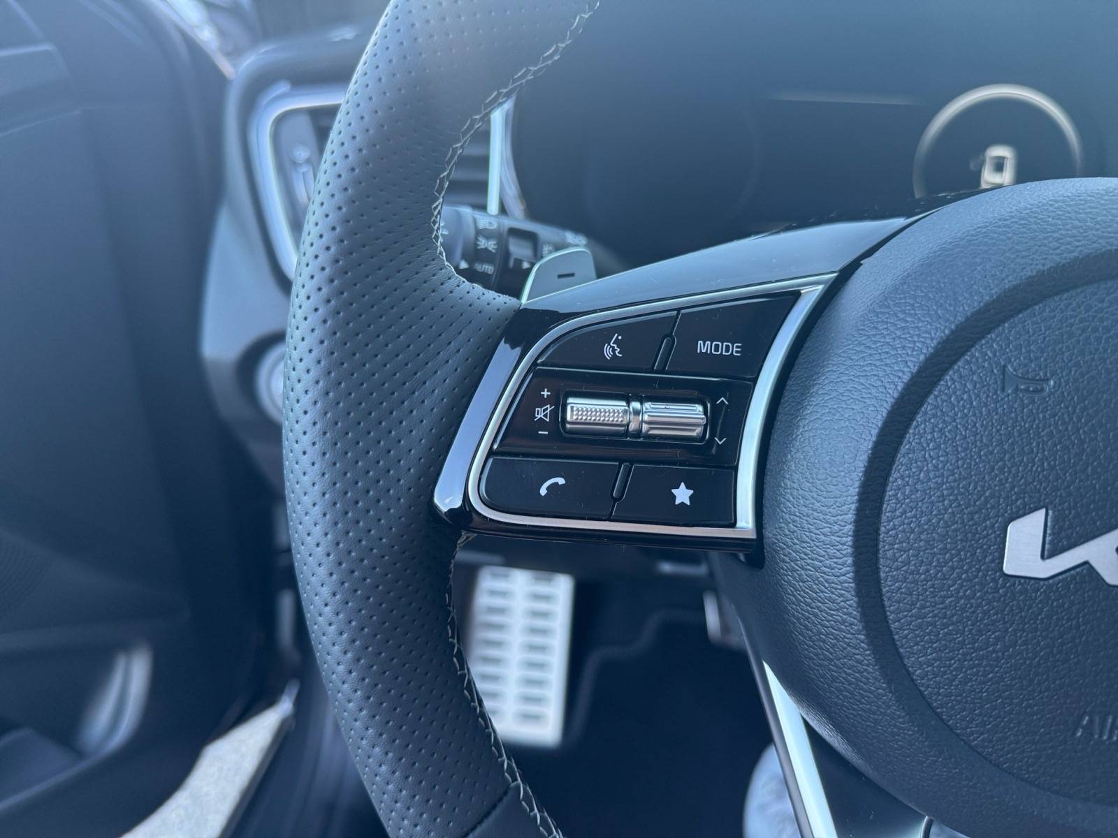 Image Kia CEED 1.5 T-GDI 140 ISG GT LINE DCT7  CEED GT LINE TGDI 140 DCT7 MY25C