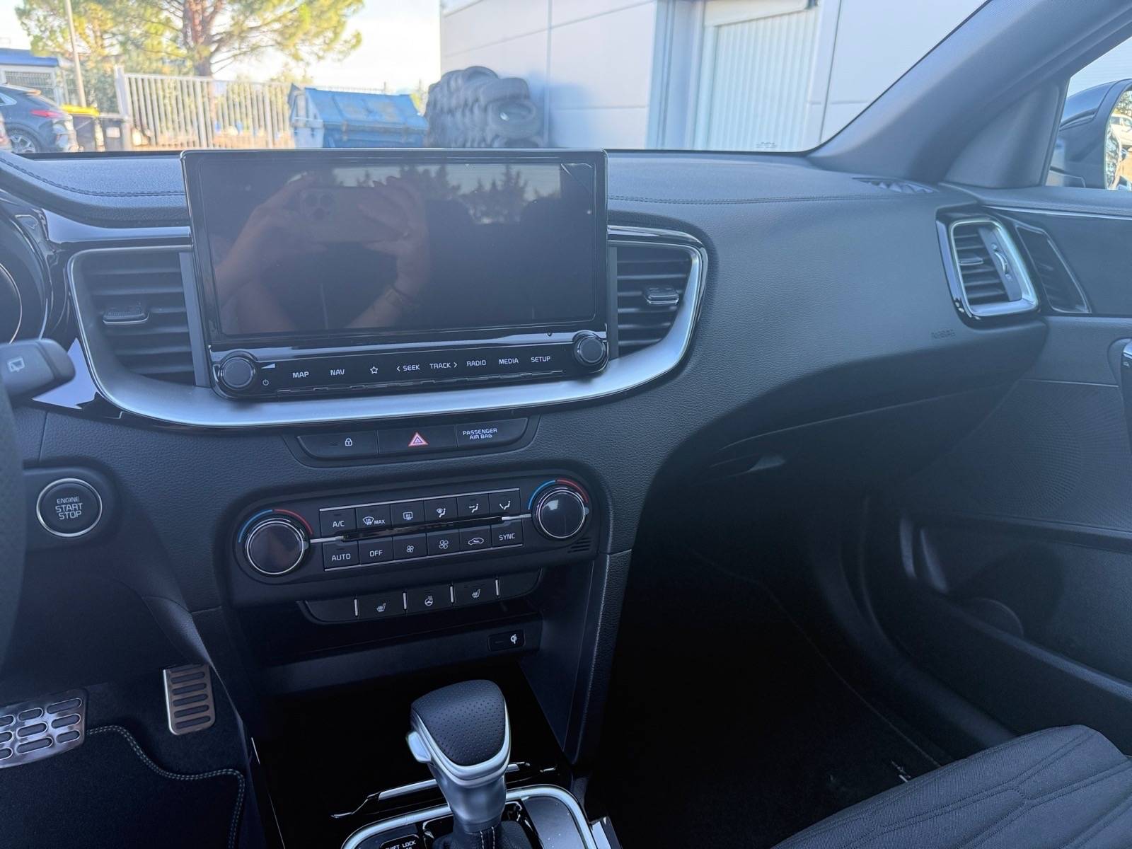 Image Kia CEED 1.5 T-GDI 140 ISG GT LINE DCT7  CEED GT LINE TGDI 140 DCT7 MY25C