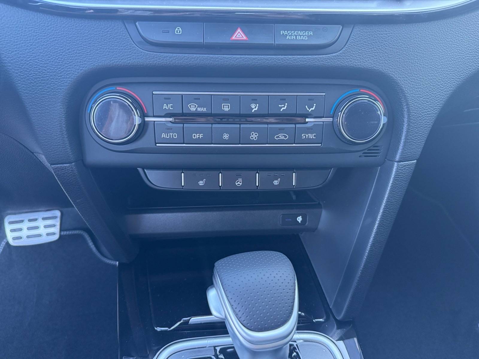 Image Kia CEED 1.5 T-GDI 140 ISG GT LINE DCT7  CEED GT LINE TGDI 140 DCT7 MY25C