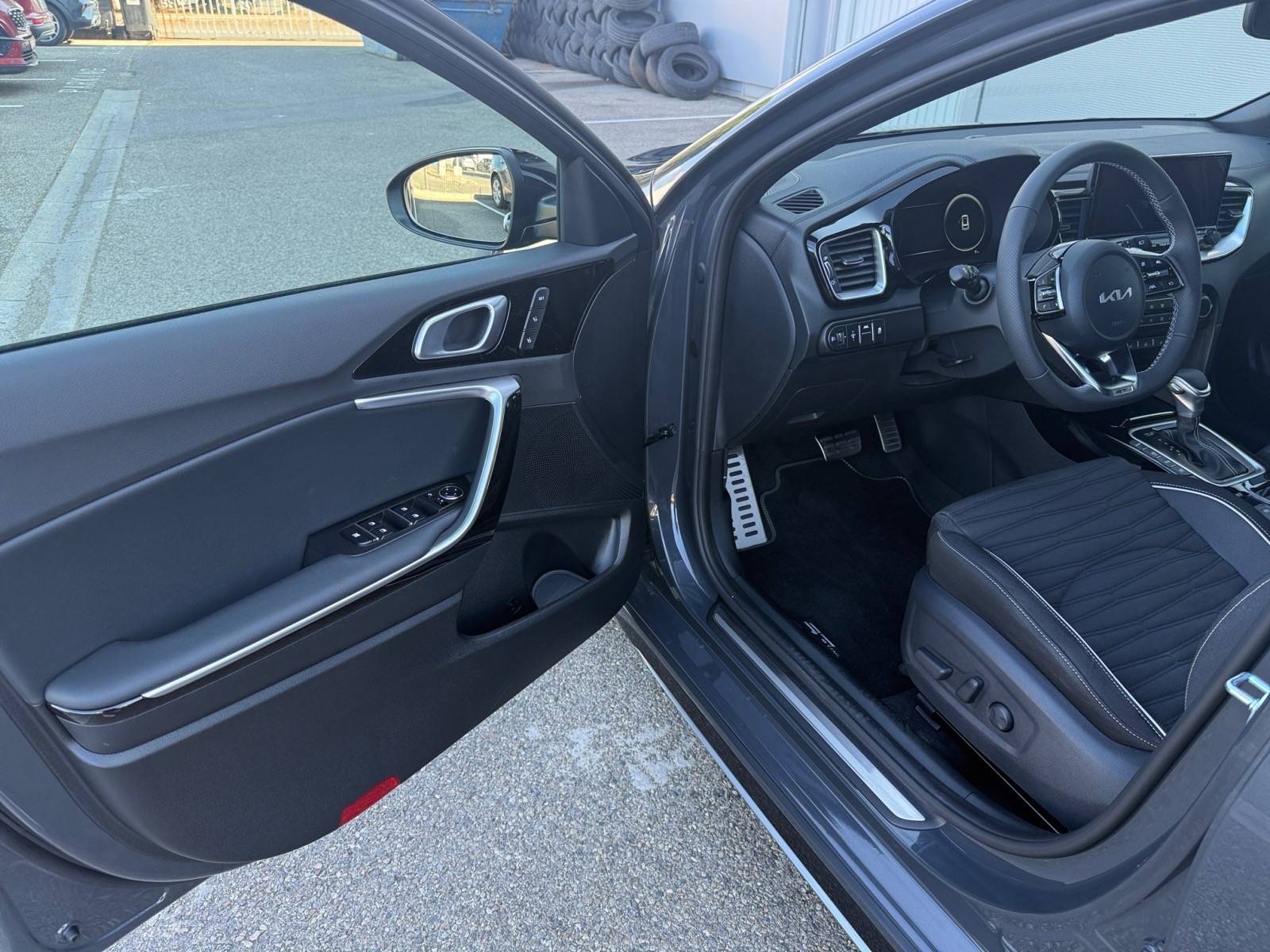 Image Kia CEED 1.5 T-GDI 140 ISG GT LINE DCT7  CEED GT LINE TGDI 140 DCT7 MY25C