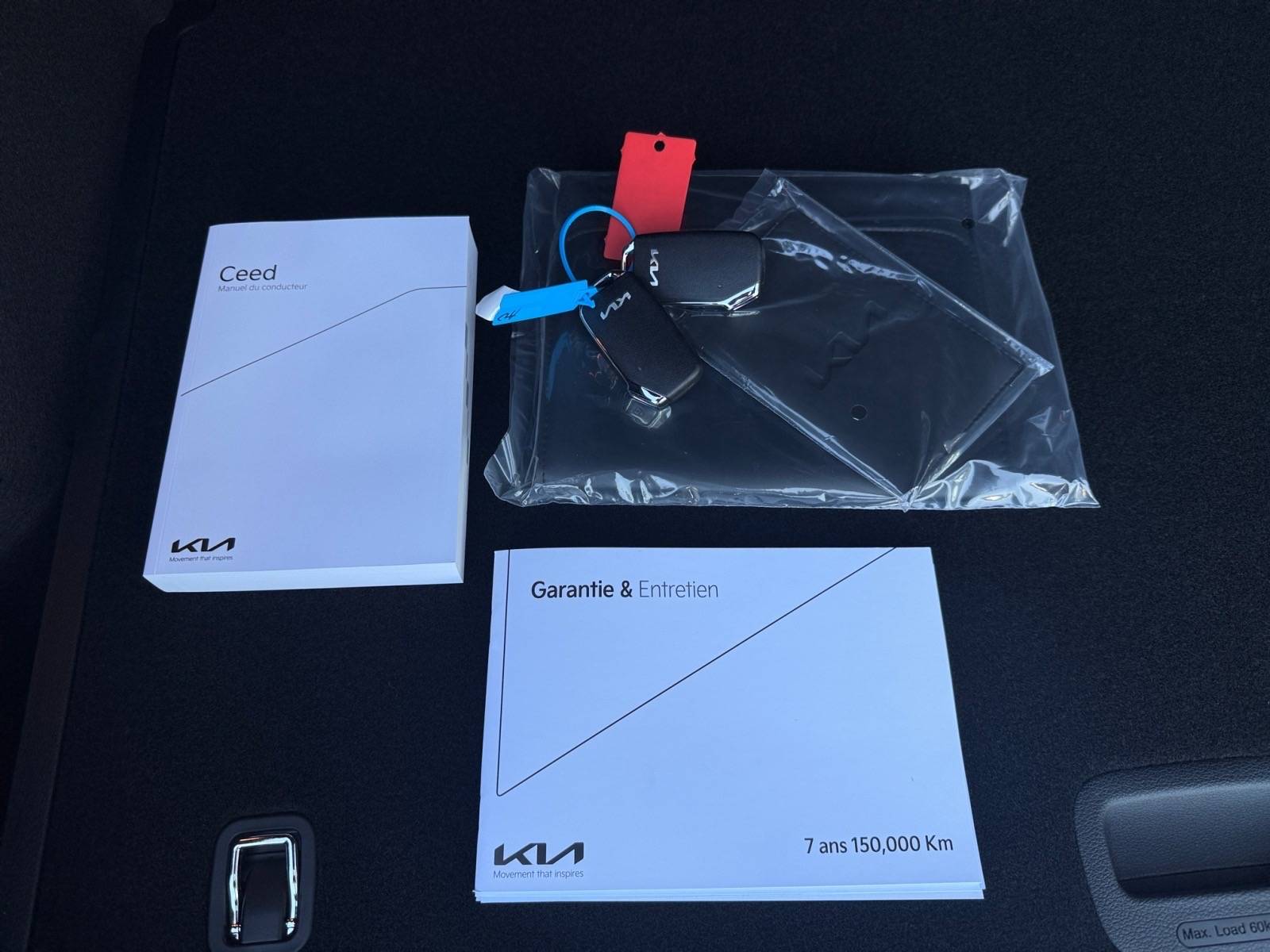 Image Kia CEED 1.5 T-GDI 140 ISG GT LINE DCT7  CEED GT LINE TGDI 140 DCT7 MY25C