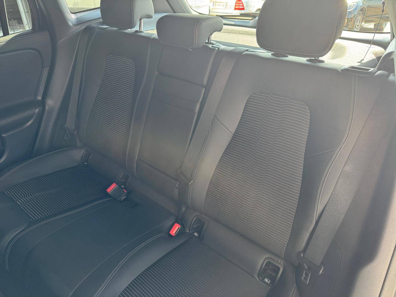 Image Mercedes-Benz EQA 250 Limited Edition  EQA 250 190 ch Limited Edition