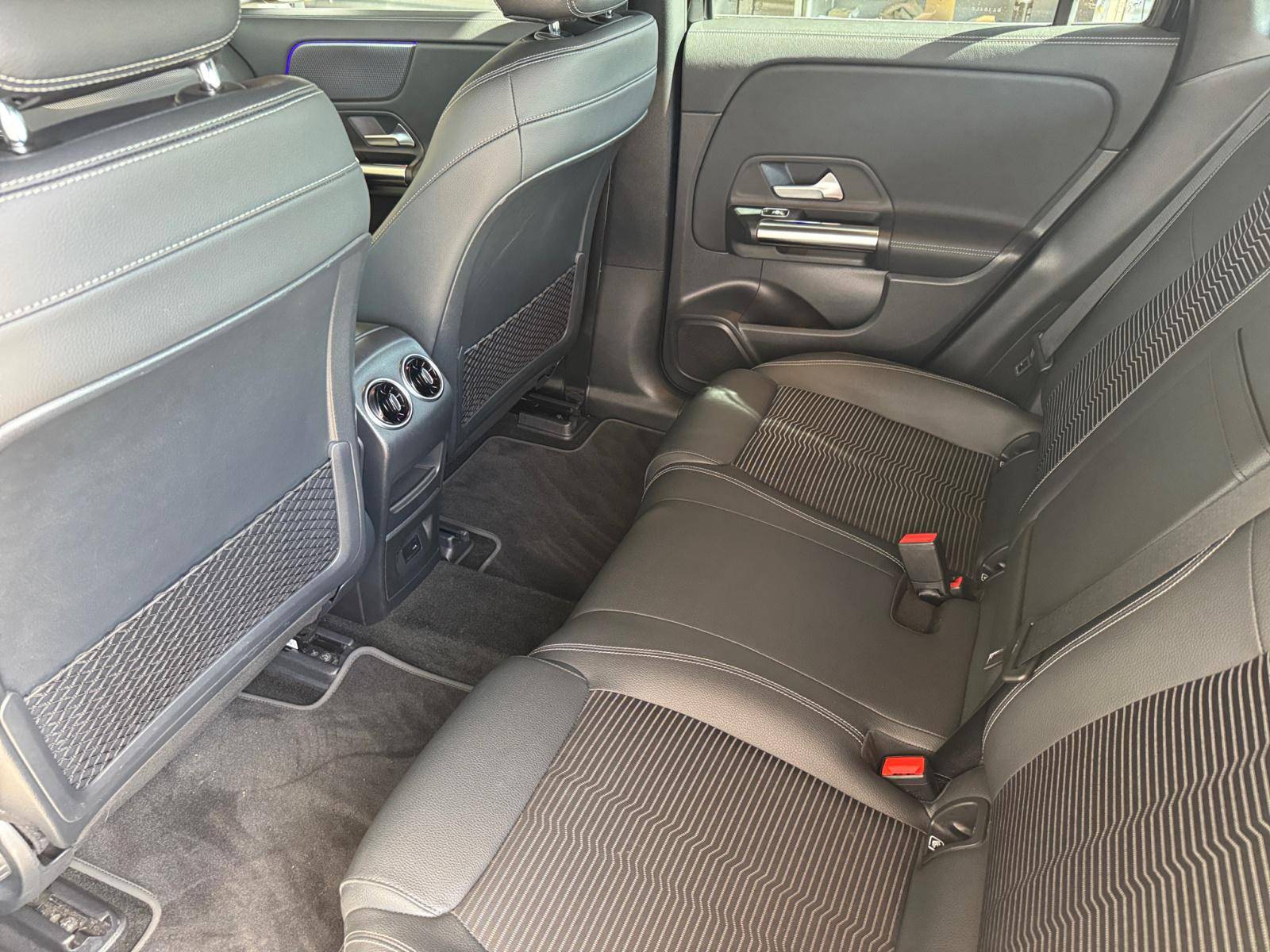 Image Mercedes-Benz EQA 250 Limited Edition  EQA 250 190 ch Limited Edition