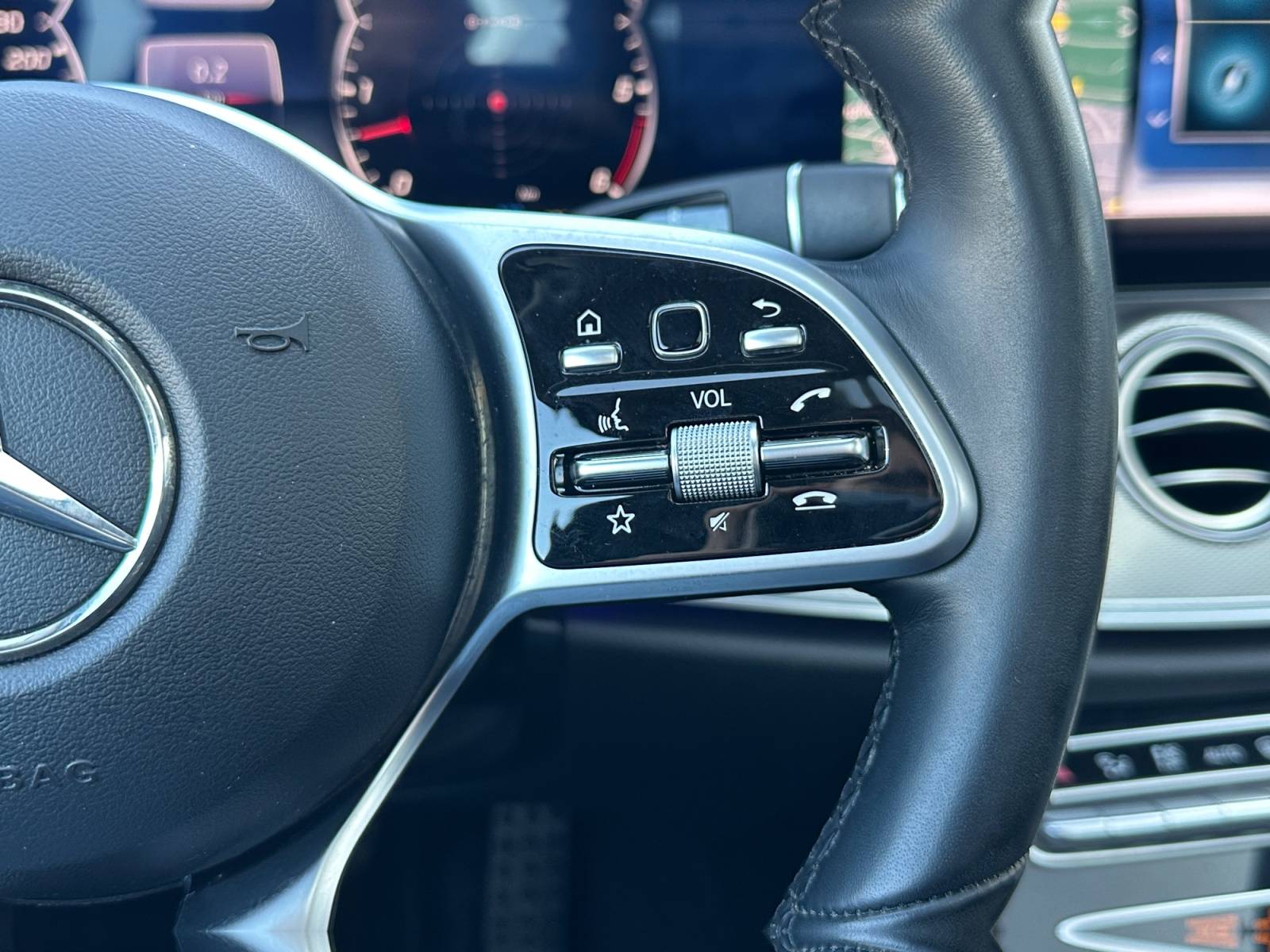 Image Mercedes-Benz CLASSE E BERLINE E 400 d 4MATIC Berline Fascination  E 400 d 4MATIC Berline Fascination